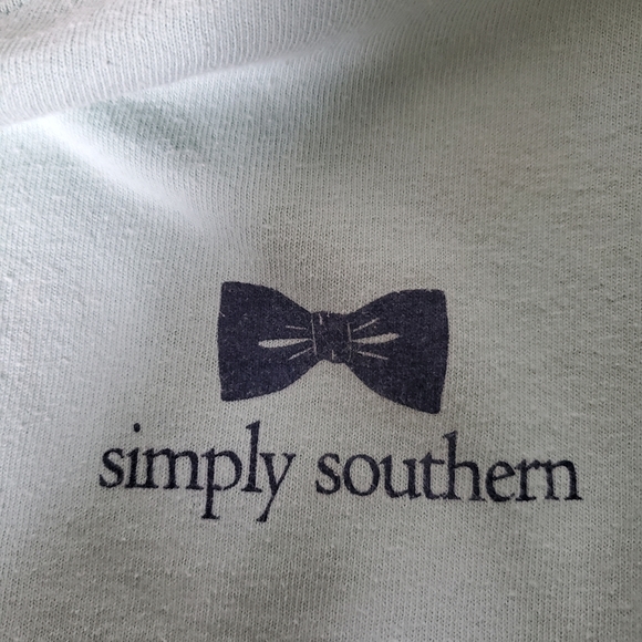 Simply southern T-Shirt - Picture 4 of 4